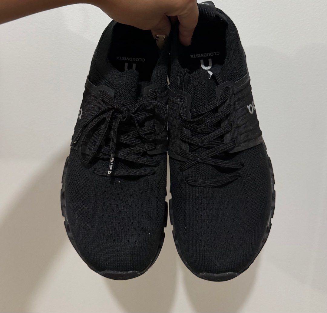 On Cloudvista Black Running Shoes (Category: Sneakers) located in Pasig City. Submitted by tipy___ (Listing ID 1409939611, Image 3). Description: - On Cloudvista running shoes - Color: Black - Size 6.5 wmns - authenticity not guaranteed Decluttering.