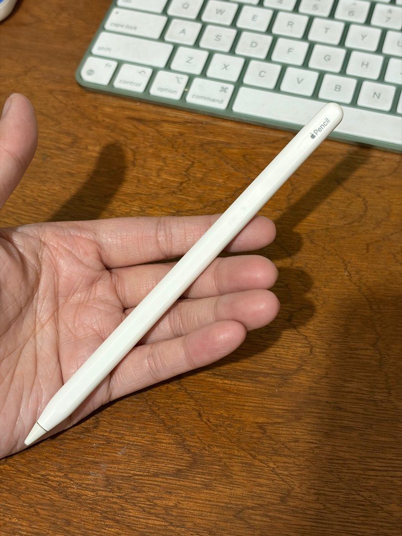 Original Apple Pencil 2 / 2nd generation FIXED PRICE (Category: Other Mobile & Gadget Accessories) located in Manila. Submitted by razelysonn (Listing ID 1409969995, Image 1). Description: FIXED PRICE STILL LIKE NEW All features is perfectly working Location: Binondo manila .