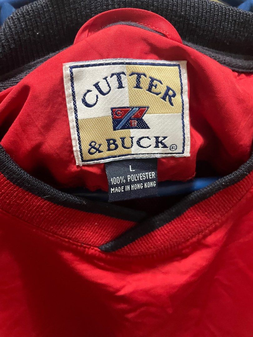 Oversized Pullover Vintage Sweater (Category: Coats, Jackets and Outerwear) located in Manila. Submitted by ava_declutters (Listing ID 1409980640, Image 2). Description: - Cutter & Buck ! - XL to XXL fit on Medium - Oversize - Thick Fabric .