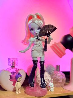 (Category: ) located in . Submitted by bratzpop (Listing ID 1409969295, Image 1). Description: .