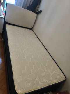 （分類：）位於 。 由 nilakshiof90372 提交（商品編號 1409960088，圖片 1）。簡介： 。