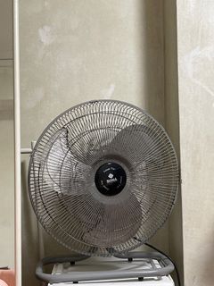 (Category: ) located in . Submitted by mybed (Listing ID 1409850605, Image 1). Description: .