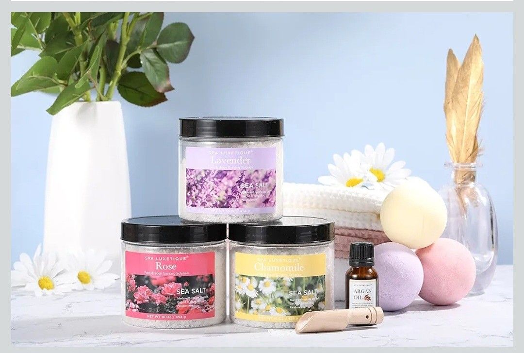 SPA LUXETIQUE Bath Salts Gift Set (Category: Bath) located in Manila. Submitted by ana_essentials56 (Listing ID 1409961208, Image 2). Description: SPA LUXETIQUE Bath Salts, 8pcs Bath Salts Gift Set with Argan Oil, Bath Bombs, Wooden Scoop, Epsom Salt for Soaking in Lavender, Rose, Chamomile Scent, Christmas Gifts for Her 🎁 P799 only.