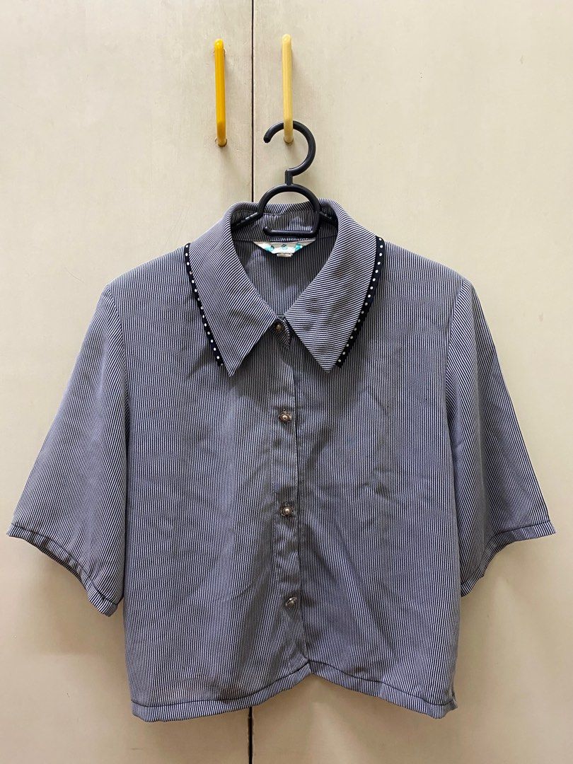 TAKE ALL 5PCS PRELOVED CROP TOP BLOUSE (Category: Blouses) located in Quezon City. Submitted by prelovedplusnew (Listing ID 1409836879, Image 2). Description: RFS: DECLUTTERING TAKE ALL PRELOVED CROP TOP BLOUSE 5PCS FOR ONLY 500PHP!!! Please manage your expectations! This is my preloved blouses but still in good condition. Pwede sa XL TO XXL..