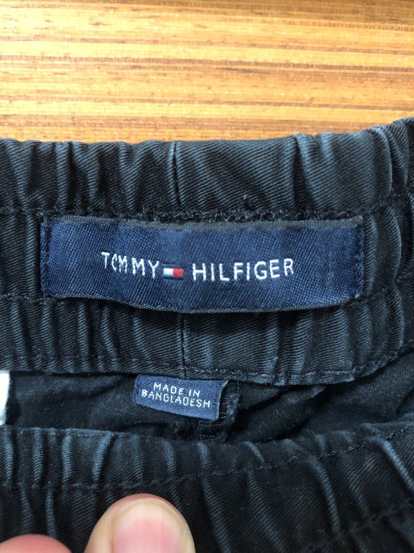 Tommy Hilfiger Black Drawstring Pants (Category: Joggers) located in Singapore. Submitted by cd24djgjqp (Listing ID 1409805572, Image 2). Description: .