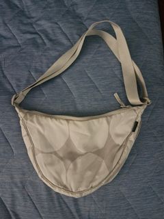 (Category: ) located in . Submitted by janicelh (Listing ID 1409826104, Image 1). Description: .