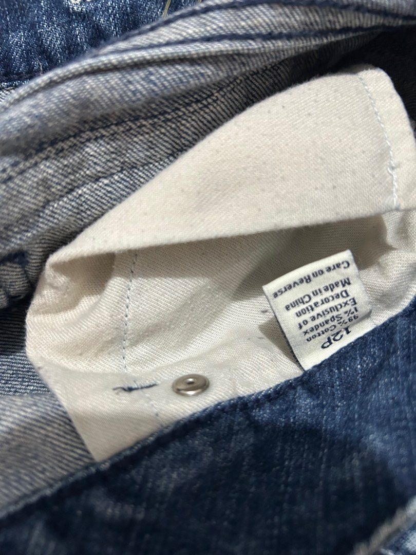 Vera Wang Jeans (Category: Jeans) located in Subic. Submitted by joydlm (Listing ID 1409900266, Image 3). Description: Size 12 fits 31-32” | L: 96cm .