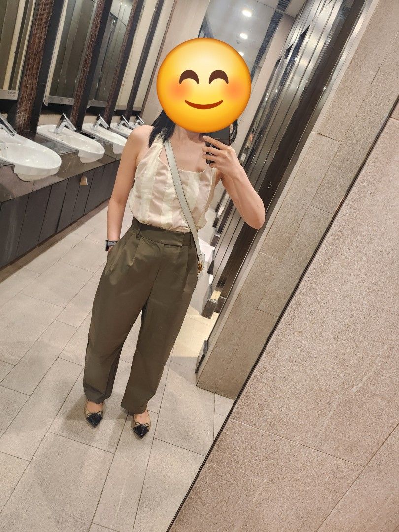 Wear Anika Emil Top (Category: Trousers) located in Manila. Submitted by nikkisells123 (Listing ID 1409846889, Image 1). Description: worn once no belt, bought from a carouseller but too big on me no issues.