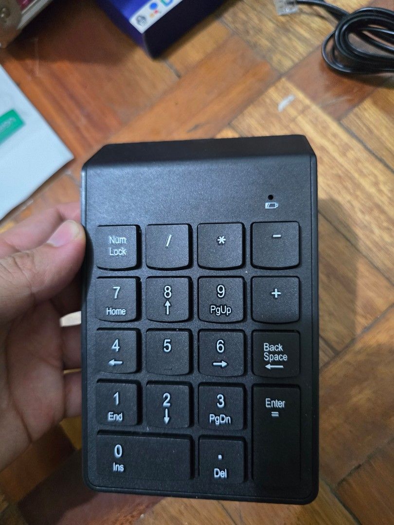 2.4G Wireless Numeric Keyboard 18 Keys Mini Digital Keypad Number Pad (Category: Computer Keyboard) located in Las Pinas. Submitted by neilmarion (Listing ID 1410074515, Image 1). Description: 2.4G Wireless Numeric Keyboard 18 Keys Mini Digital Keypad Number Pad for PC Laptop Notebook Desktop MacBook Air iMac Chromebook Windows B67 RFS: No longer needed.