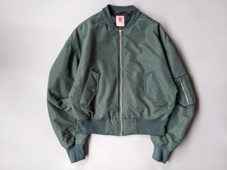 (Category: ) located in . Submitted by kmj.store (Listing ID 1410108233, Image 1). Description: .