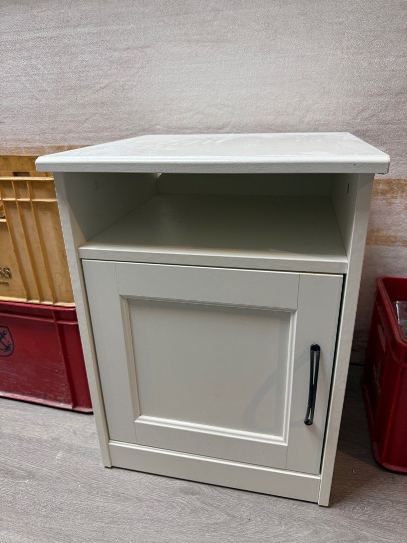 Bedside table (Category: Tables & Sets) located in Seri Kembangan. Submitted by lynne__23 (Listing ID 1410152149, Image 1). Description: - White color (42x40 cm) - Condition: 9.5/10.
