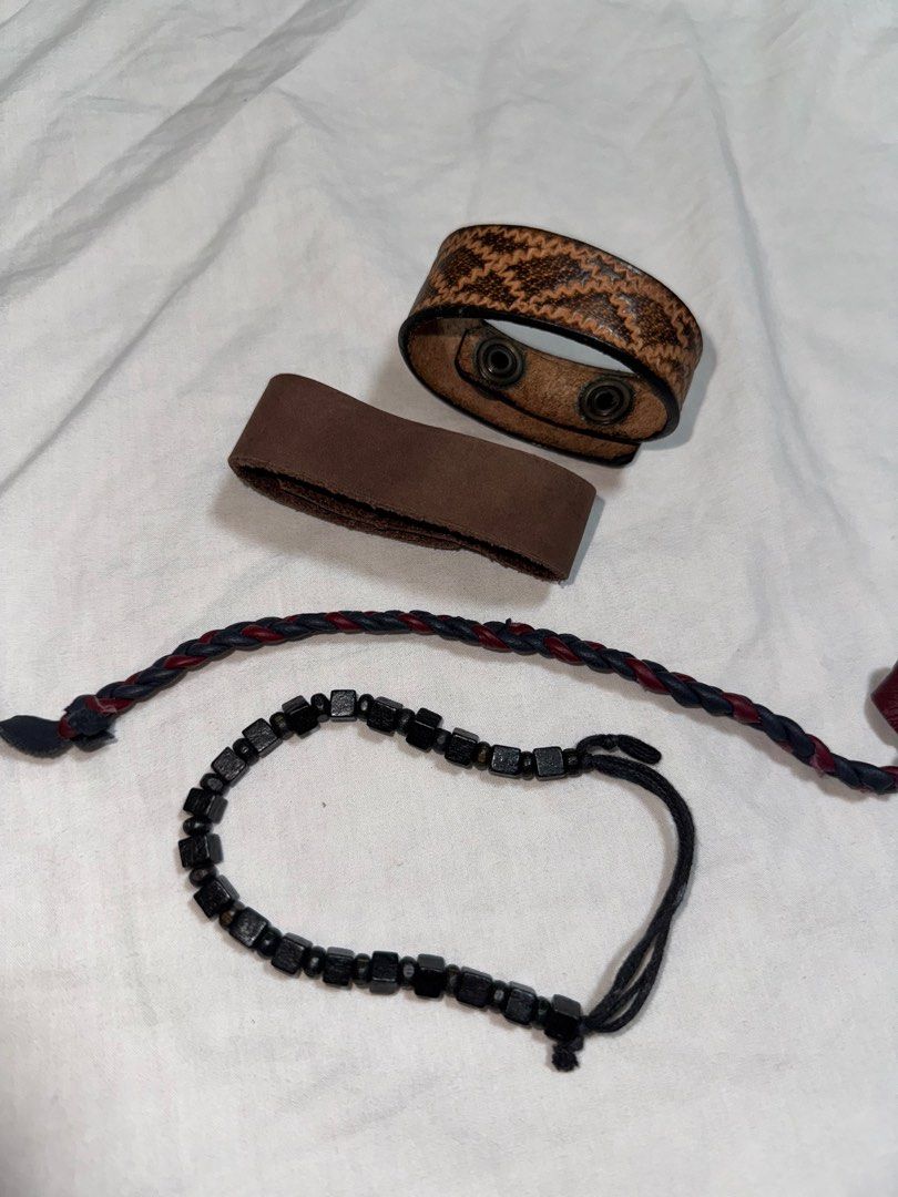 Boho Bracelets (Category: Bracelets) located in Singapore. Submitted by ill (Listing ID 1410172244, Image 1). Description: Bundle of 4 tribal/beach boho bracelets - $2.50 for all - Brown genuine leather cuff ($1) - Patterned genuine leather cuff ($1) - Braided bracelet ($0.50) - Beaded bracelet ($0.50) - All are size-adjustable - Lightly worn/new, kept in storage unused Collection: - Contactless pick-up from my address (free) - Normal mail ($2.50