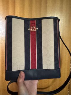 （分類：）位於 。 由 hei.hk 提交（商品編號 1410057803，圖片 1）。簡介： 。