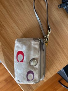 (Category: ) located in . Submitted by iris.sin870 (Listing ID 1410019517, Image 1). Description: .