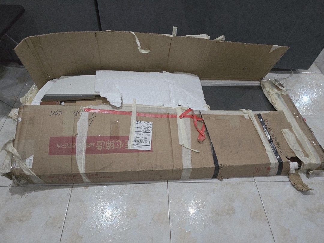 Table - new (Category: Other Home Furniture) located in Singapore. Submitted by alandra.nouck (Listing ID 1410184781, Image 2). Description: can see the picture from the manual. table. need to self assemble. brand new..