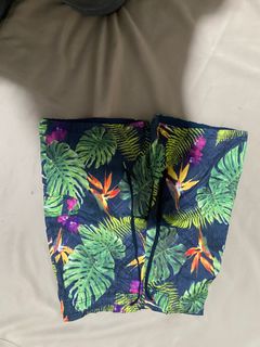 (Category: ) located in . Submitted by online_selector (Listing ID 1410036400, Image 1). Description: .