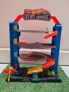 (Category: ) located in . Submitted by brandonyeo2 (Listing ID 1410048973, Image 1). Description: .
