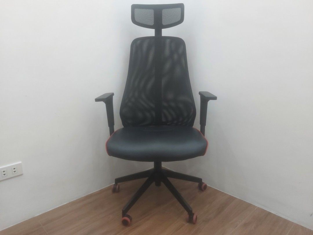 IKEA MATCHSPEL Gaming/Office Chair with Headrest (Category: Office Furniture & Fixtures) located in San Jose del Monte. Submitted by celerycornbreadclam (Listing ID 1410051584, Image 1). Description: For Sale: IKEA MATCHSPEL Gaming/Office Chair with Headrest For ₱3999 only. Mesh for the Back and Head Rest is regularly washed Mesh and Leather have no damage and are in good condition Bought for Personal Use Well-maintained and used Indoors Scratche