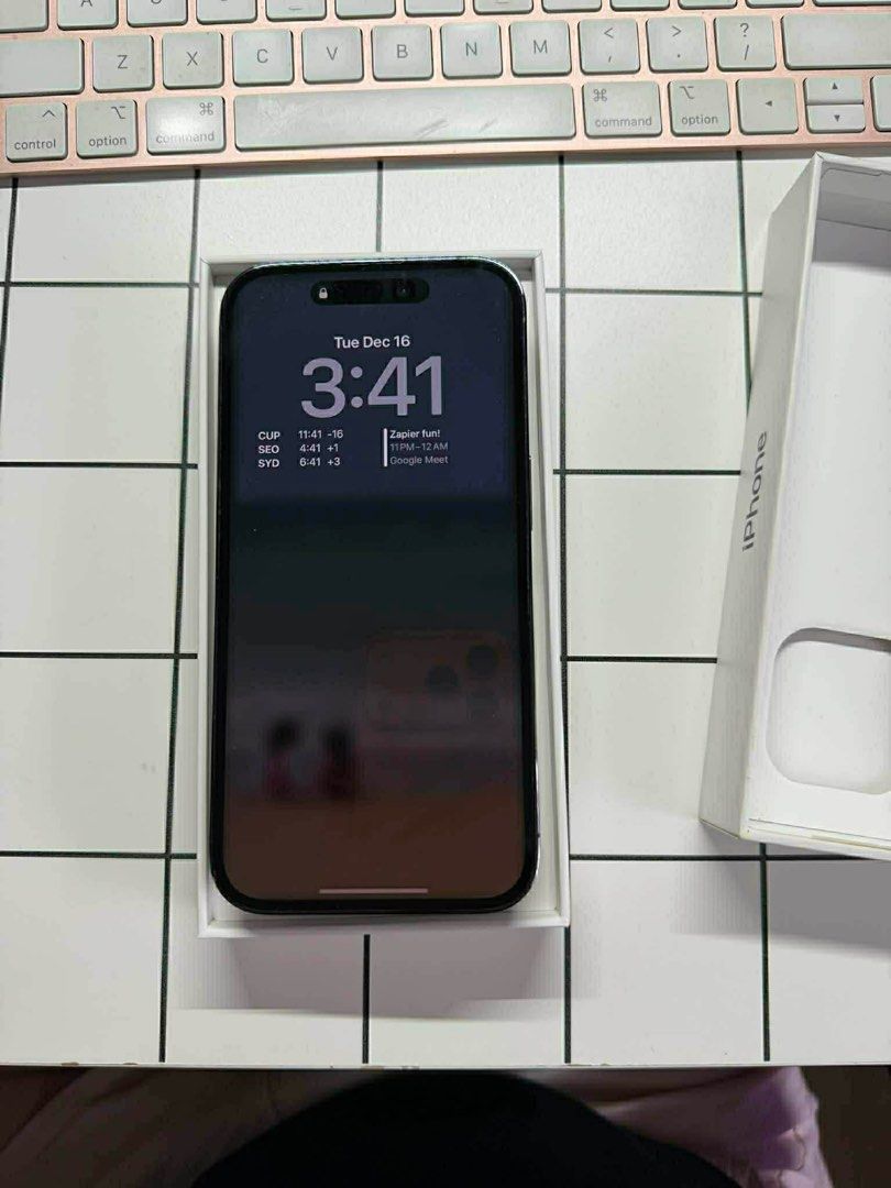 Iphone 14 Pro (Category: iPhone 14 Series) located in Manila. Submitted by decluttered_by_mara (Listing ID 1410096546, Image 1). Description: iPhone 14 Pro Deep Purple 256 GB With Box complete inclusions 77% Battery Health.