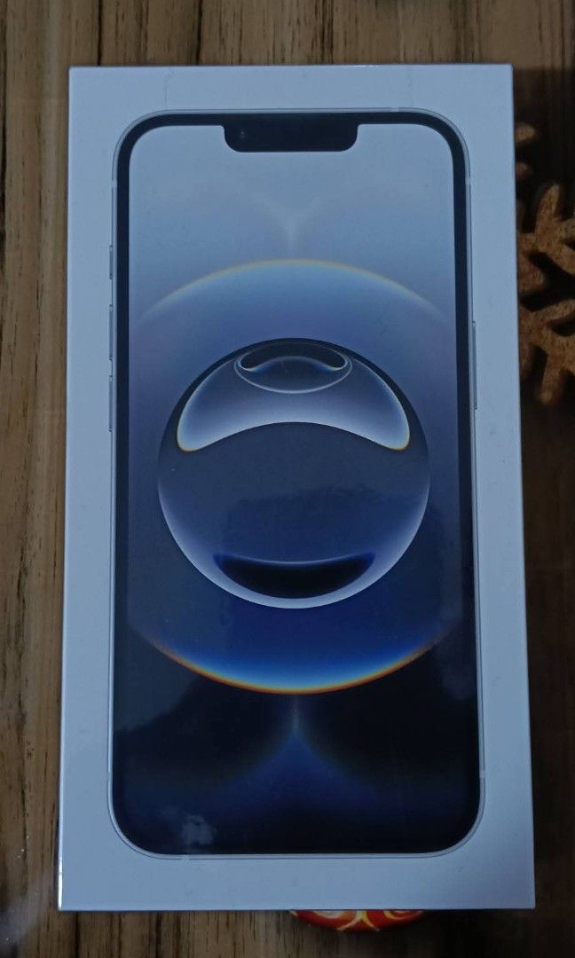 Iphone 16e (Category: iPhone 16 Series) located in Manila. Submitted by kawaiiSan (Listing ID 1410082372, Image 1). Description: .