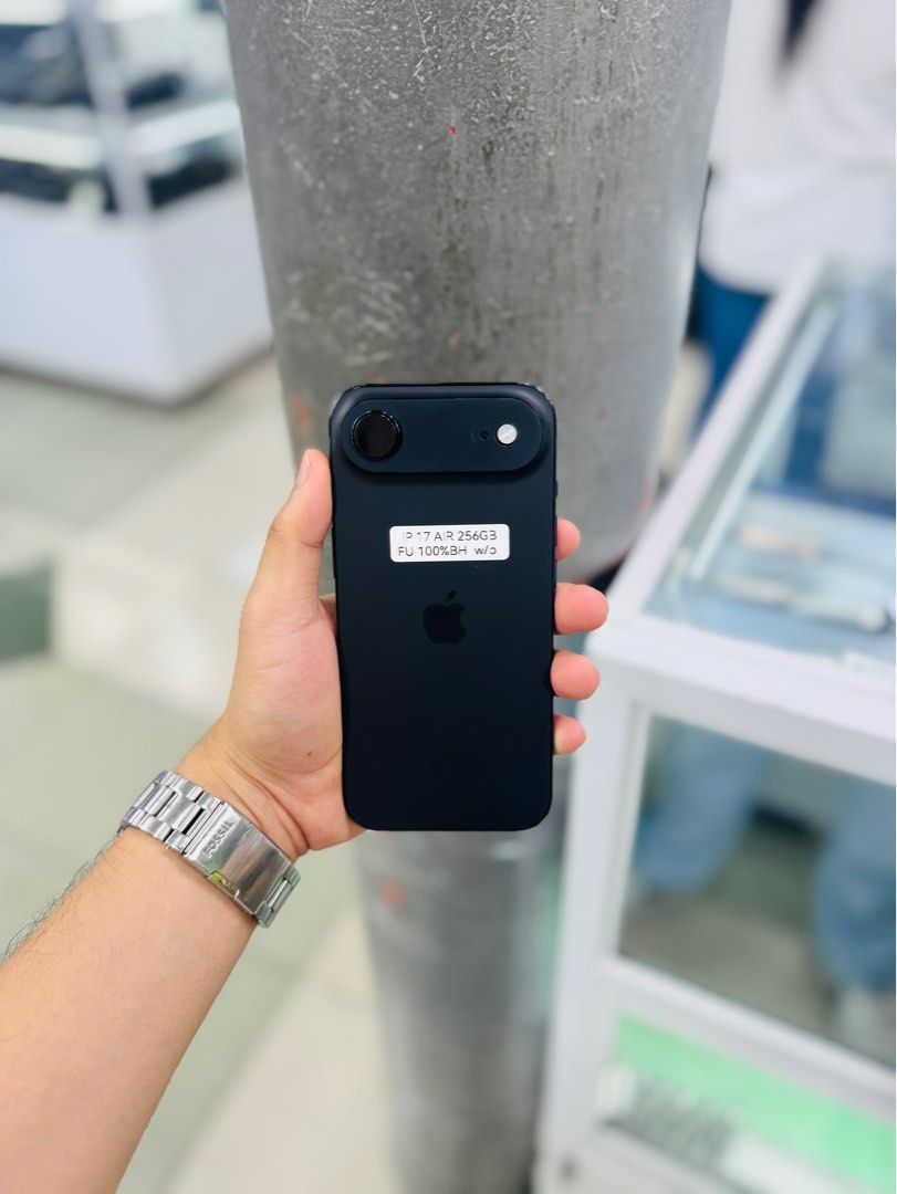 IPHONE 17 AIR 256GB E-SIM 100% BATTERY HEALTH (Category: iPhone Air Series) located in Manila. Submitted by kmgadgets (Listing ID 1410145235, Image 2). Description: FOR SALE | TRADE/SWAP Price: 53,000 On hand: IPHONE 17 AIR✔️ 256GB ✔️ E-SIM ONLY ✔️ 100% Batt health ✔️ NTC APPROVED ✔️ 100% Original ✔️ 99% Makinis ✔️ 99% Smooth ✔️ NOT REFURB ✔️ NO HIDDEN ISSUES ✔️ NEVER BEEN REPAIRED ✔️ TEST TO SAWA✔️ PM FOR MORE DETAILS.