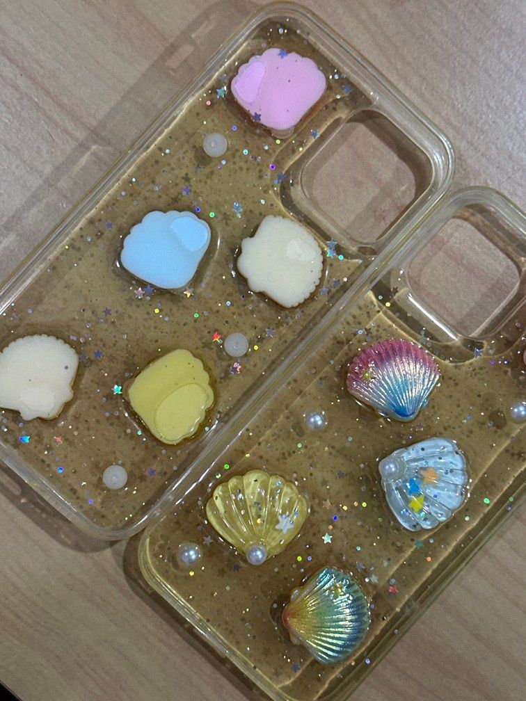 Iphone Case (Category: Cases & Sleeves) located in Manila. Submitted by onceagainvaults (Listing ID 1410169635, Image 2). Description: Unsure what model this case is for. 100 each RFS: Wrong unit MOP: Gcash MOD: JNT Express SF: Shouldered by buyer .