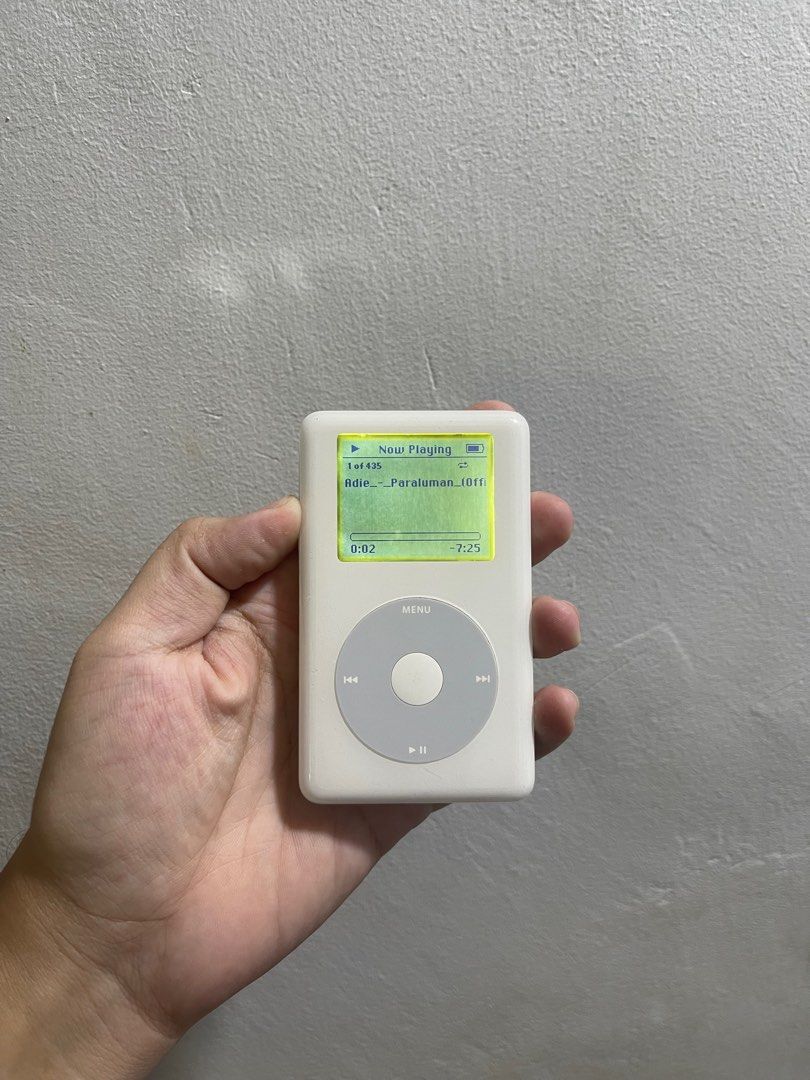 iPod classic 4th gen monochrome 16gb (Category: Portable Music Players) located in Manila. Submitted by apple_siri (Listing ID 1409998464, Image 3). Description: Newly repaired lcd Naka taptic engine galing ng iphone kaya pag cliniclick or ginagalawa buttons and click wheel may vibrate From hard drive naka compact flash card na sya kaya battery good condition with replacement charging chord and original apple adapter .