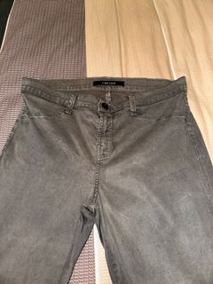 (Category: ) located in . Submitted by ivn (Listing ID 1410123797, Image 1). Description: .