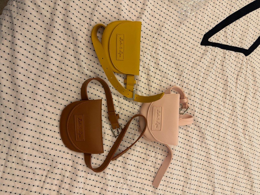 Laila & Lyra Belt Bags (Category: Babies & Kids Fashion) located in Makati City. Submitted by team_maxvin (Listing ID 1409998658, Image 2). Description: 400 each.