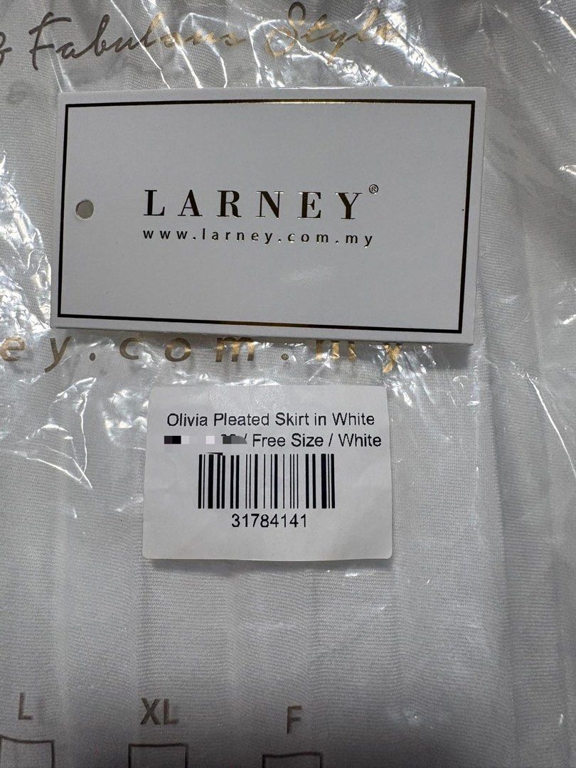 Larney (Category: Skirts) located in Singapore. Submitted by aaryan_asher (Listing ID 1410160839, Image 3). Description: LARNEY OLIVIA PLEATED SKIRT (White) Measurement Waist all around 58cm before stretch Can stretch up to 90cm Length 95cm *Worn once* 9/10 (slight small light stain which i did not notice before when purchasing) Additional $3 for smartpac.