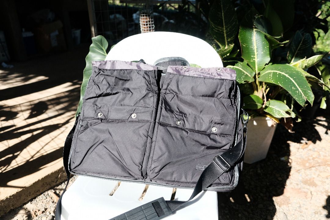 Lightio by Elecom Laptop Bag (Category: Sling Bags) located in Alaminos. Submitted by 2xtreasured (Listing ID 1365494446, Image 3). Description: - Good condition - Size approximate: 20"W x 14" H - shipping fee not included sa price.