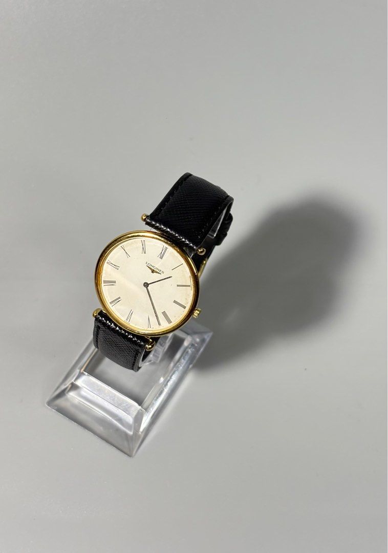 Longines Dress Watch with Black Leather Strap (Category: Luxury Watches) located in Caloocan City. Submitted by _alennchan (Listing ID 1410145273, Image 1). Description: LONGINES La Grande Classique 🔖 Price: ₱12,000 (Negotiable) Inclusions: * Box * Paper bag * Official warranty card 🔥 📦 Nationwide Shipping via Lalamove, J&T, LBC (COP, and meet-ups available) PLEASE NOTE: These are pre-owned timepieces, so minor imperfections may be present. Pl