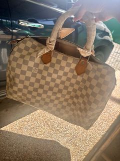 (Category: ) located in . Submitted by flutterbycloset (Listing ID 1410003667, Image 1). Description: .