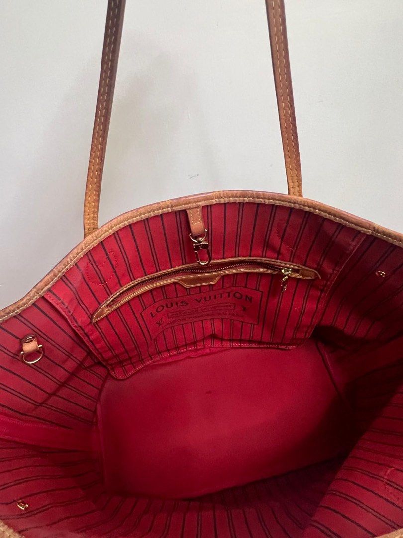 LV Neverfull （分類：手袋及銀包）位於 Hong Kong。 由 chingmanoppa 提交（商品編號 1410117447，圖片 3）。簡介： LV Neverfull 中size 2019年2月係法國購買。