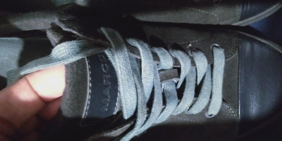MARCS SNEAKERS (Category: Sneakers) located in Naga. Submitted by pec3c (Listing ID 1410008128, Image 3). Description: MARCS Australian Brand Real leather Suede Authentic Very good condition PHP 950.