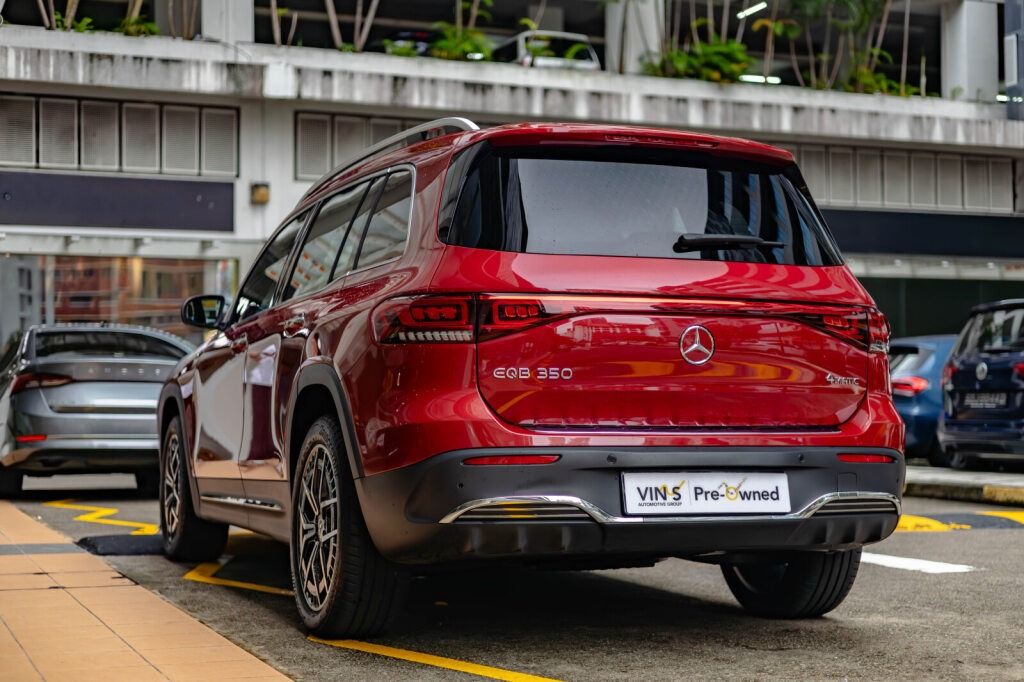 Mercedes-Benz EQB Electric EQB350 4MATIC AMG Line Premium Auto (Category: Used Cars) located in Singapore. Submitted by vinsautogroup (Listing ID 1410055992, Image 3). Description: Vehicle Features: Lithium-ion battery producing 288bhp & 520nm of torque. 0 to 100km/h in 6.2s. All-wheel drive. Drive range 414km per full charge. Dc charging 30 mins. Accessories: AMG multispoke alloys rims. AMG line bodystyling.Panoramic glass roof. Keyless go packa