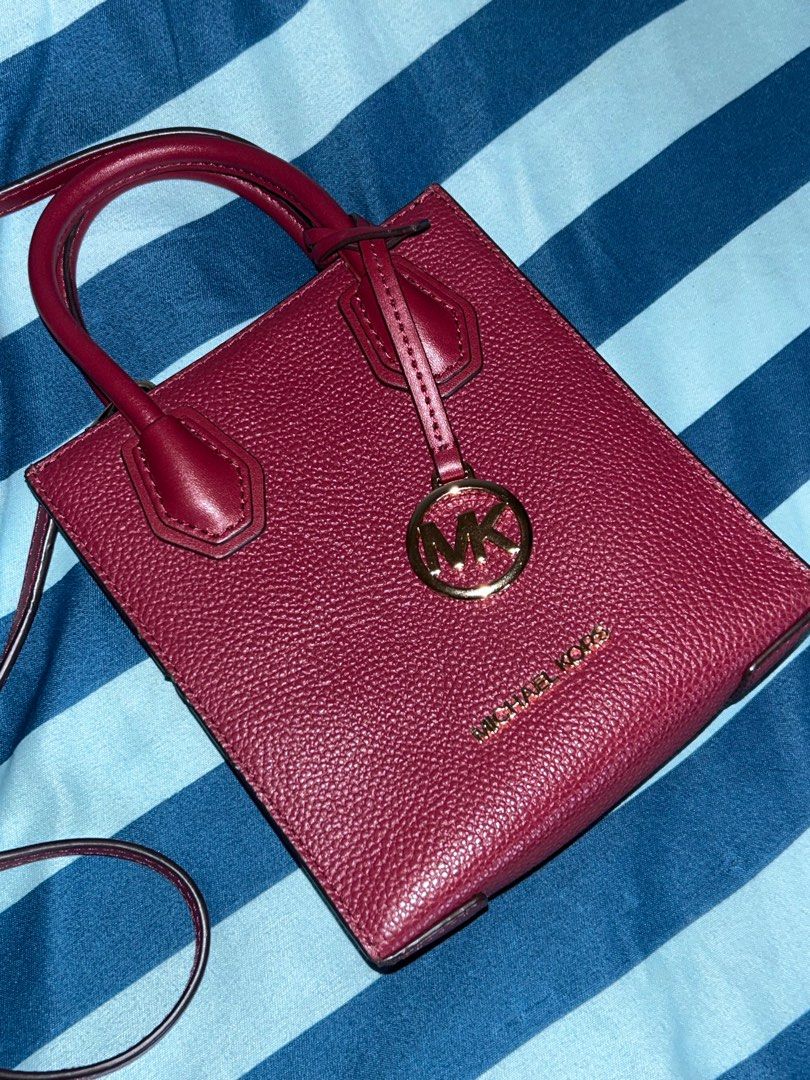 Michael Kors Mercer Satchel Bag (Category: Luxury Bags & Wallets) located in Mandaluyong City. Submitted by dessaint (Listing ID 1410035351, Image 3). Description: Used once for Aurora Fest. Bought from Vancouver. No flaws. .
