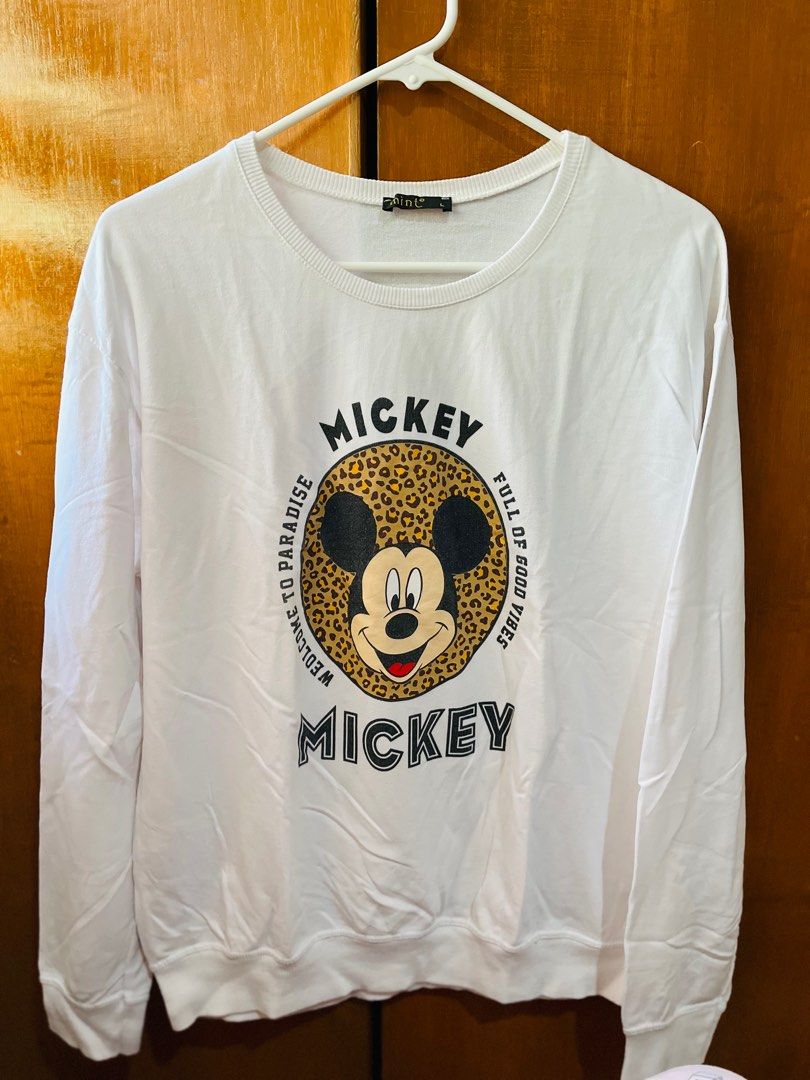 Mickey Mouse Sweatshirt (Category: Coats, Jackets and Outerwear) located in Rizal. Submitted by bubbles_1313 (Listing ID 1410097275, Image 1). Description: - Mint brand Mickey Mouse sweatshirt - Size: L - Style: Crew neck, long sleeves.