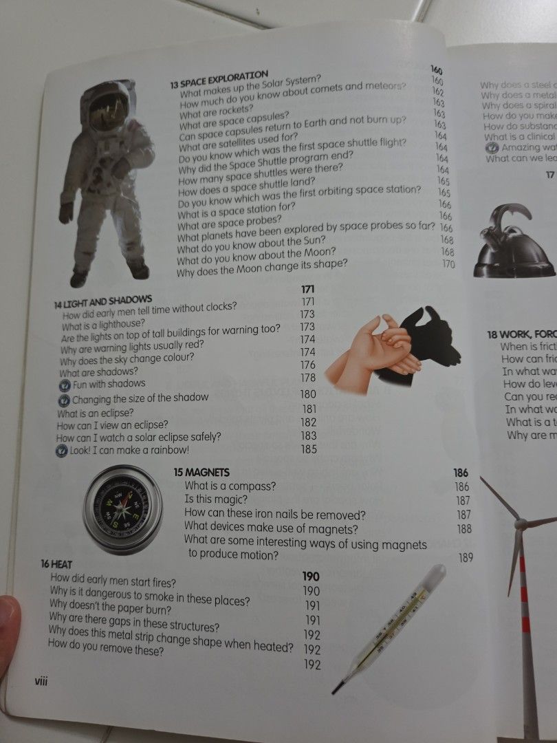 Mini Science Encyclopedia (Category: Children's Books) located in Singapore. Submitted by fw06345 (Listing ID 1410121511, Image 4). Description: 24 topics covered. Suitable for primary schoolers. .