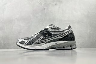 (Category: ) located in . Submitted by khai.uasneakers (Listing ID 1410094483, Image 1). Description: .