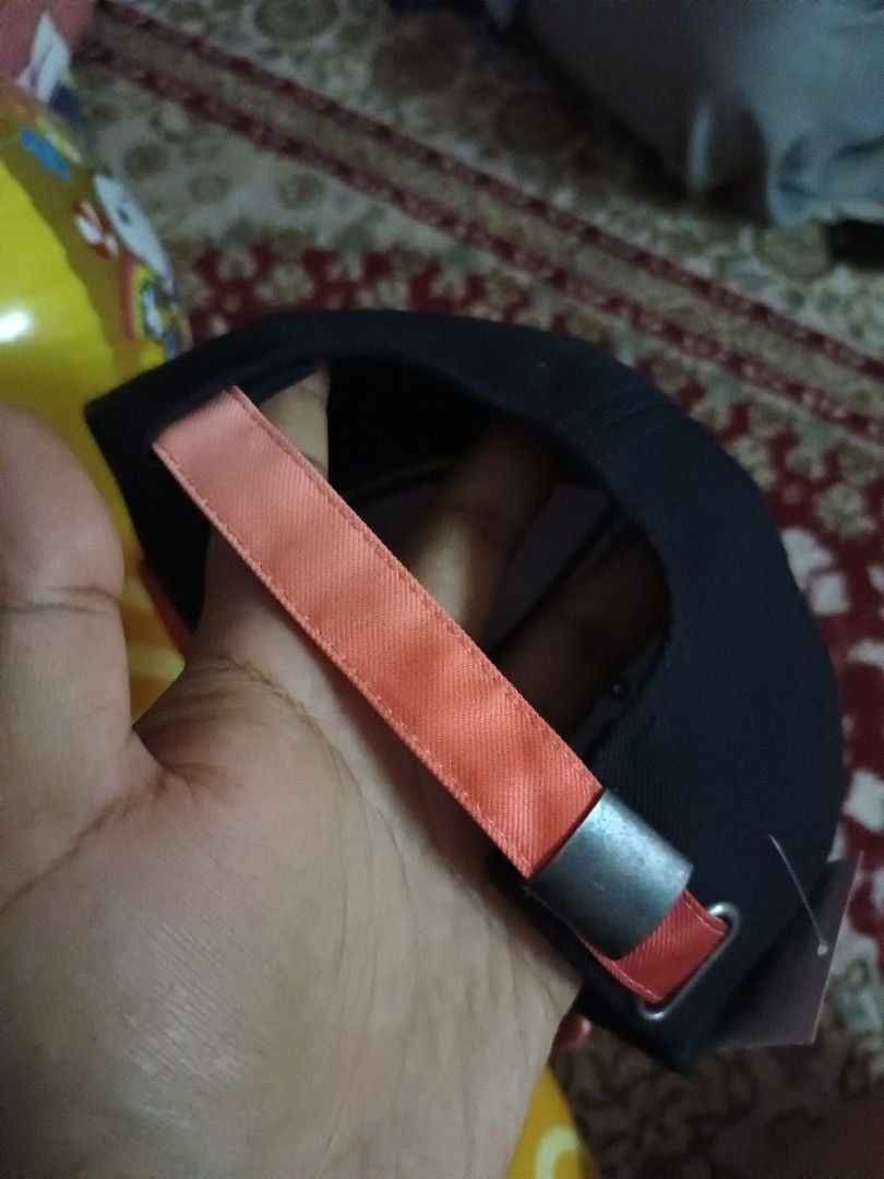 Nike cap (Category: Cap & Hats) located in Ayer Molek. Submitted by pablo7856 (Listing ID 1410128096, Image 2). Description: cap cond cun xde defect.