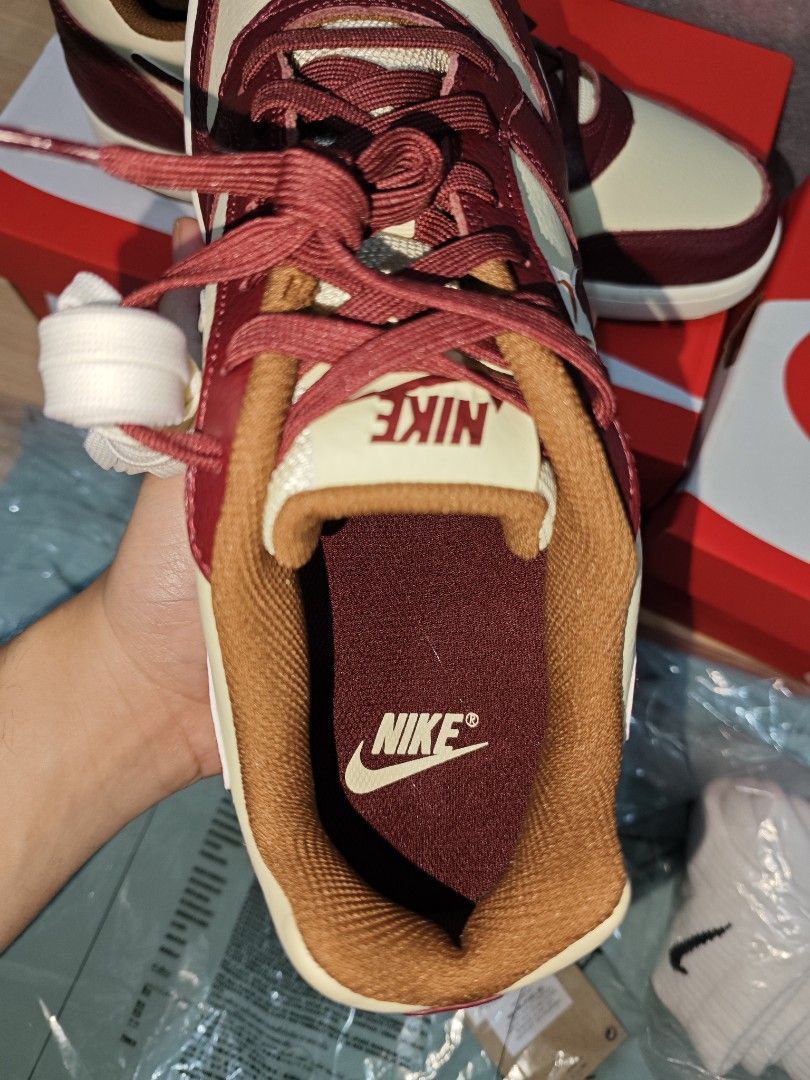 Nike Ebernon Low Premium (Category: Sneakers) located in Quezon City. Submitted by princegreey (Listing ID 1410101173, Image 3). Description: Nike Ebernon Low Premium Size: 11 ❌SRP: 3,350 ✅MY PRICE: 1,495 SUPER SALE!!.