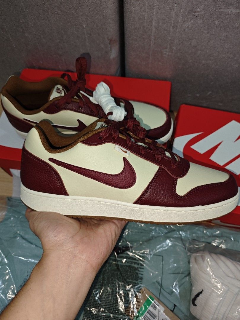 Nike Ebernon Low Premium (Category: Sneakers) located in Quezon City. Submitted by princegreey (Listing ID 1410101173, Image 1). Description: Nike Ebernon Low Premium Size: 11 ❌SRP: 3,350 ✅MY PRICE: 1,495 SUPER SALE!!.