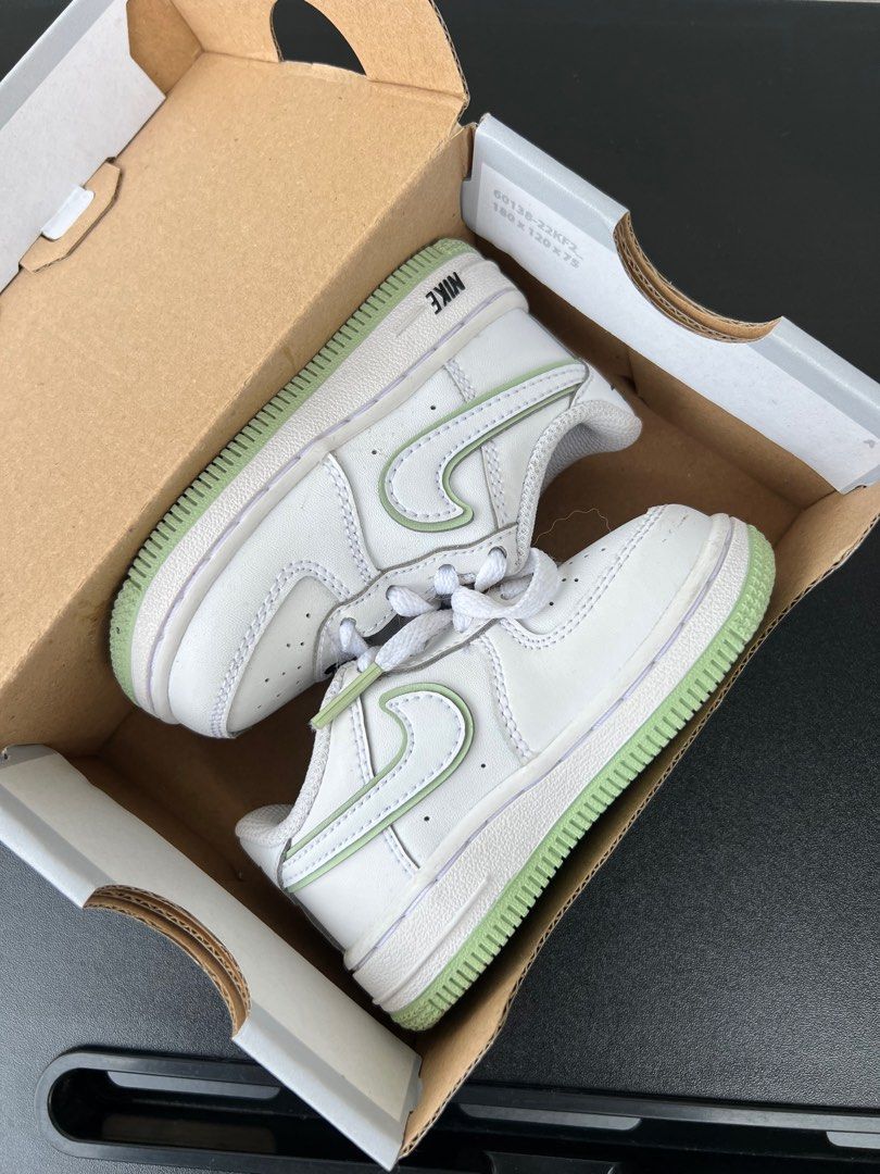 Nike Force 1 (Category: Babies & Kids Fashion) located in Quezon City. Submitted by virtualapproach (Listing ID 1410017125, Image 2). Description: Like new, used thrice in japan Authentic with box Location brgy sauyo qc .