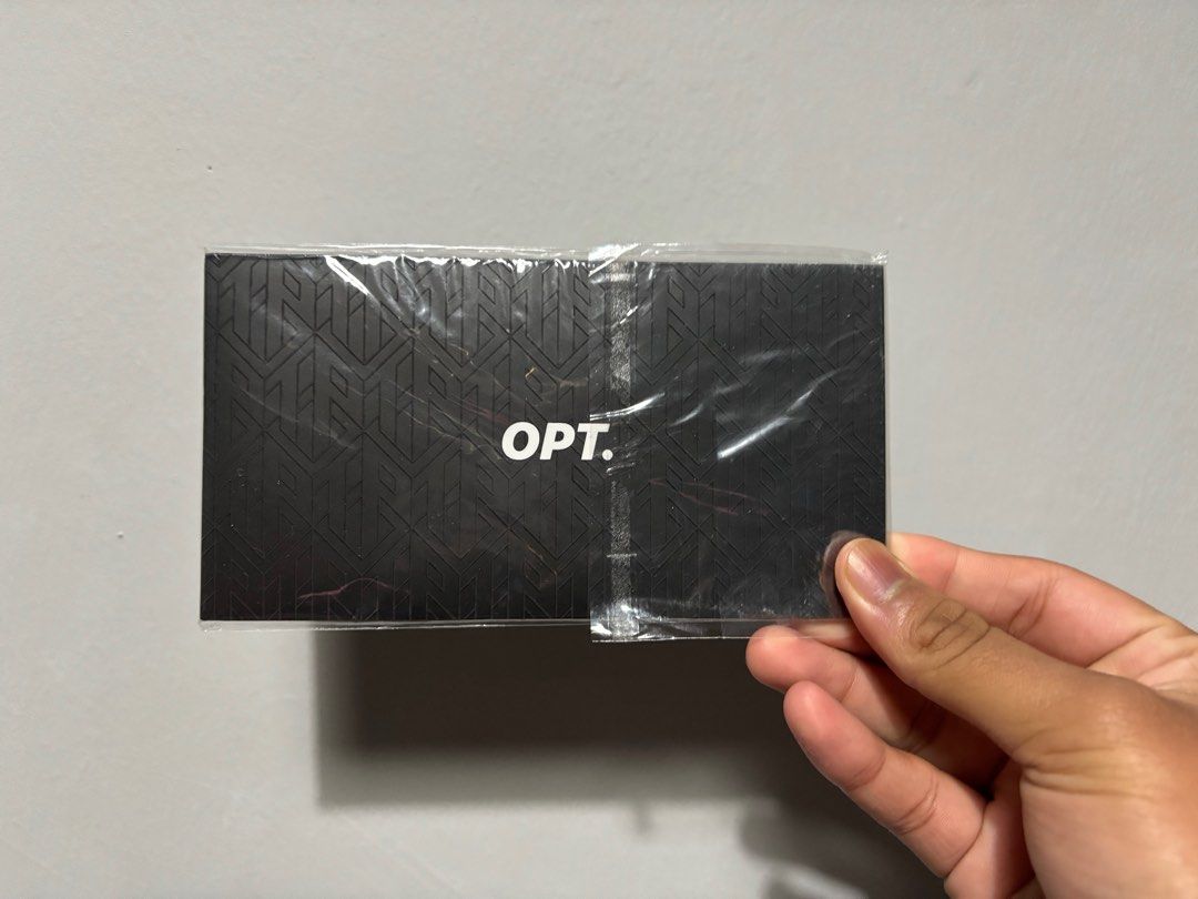 OPT SAMPUL (Category: Art & Prints) located in Rawang. Submitted by stfu_tam (Listing ID 1410124557, Image 1). Description: -opt sampul -5pcs .