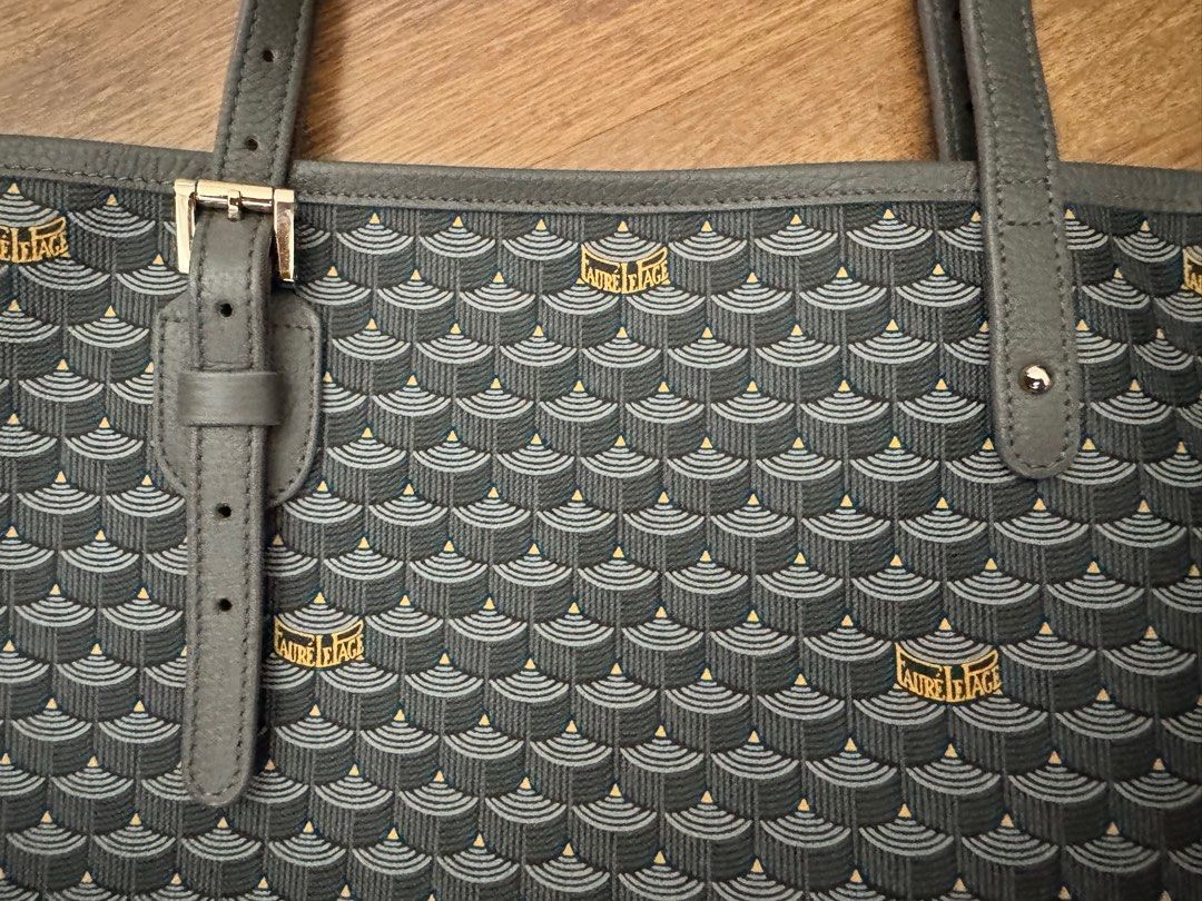 Rush Sale! Guaranteed Authentic FAURE LE PAGE Tote (Category: Luxury Bags & Wallets) located in Muntinlupa City. Submitted by our_little_closet (Listing ID 1410103098, Image 3). Description: Guaranteed authentic FAURE LE PAGE Daily Battle 35 Color: Steel Gray This bag was bought in Paris last year. I’ve only worn it less than 5x so like new! It’s just been stored since I have a similar bag. Really an excellent tote to have. Complete with cards an