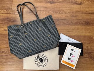 (Category: ) located in . Submitted by our_little_closet (Listing ID 1410103098, Image 1). Description: .