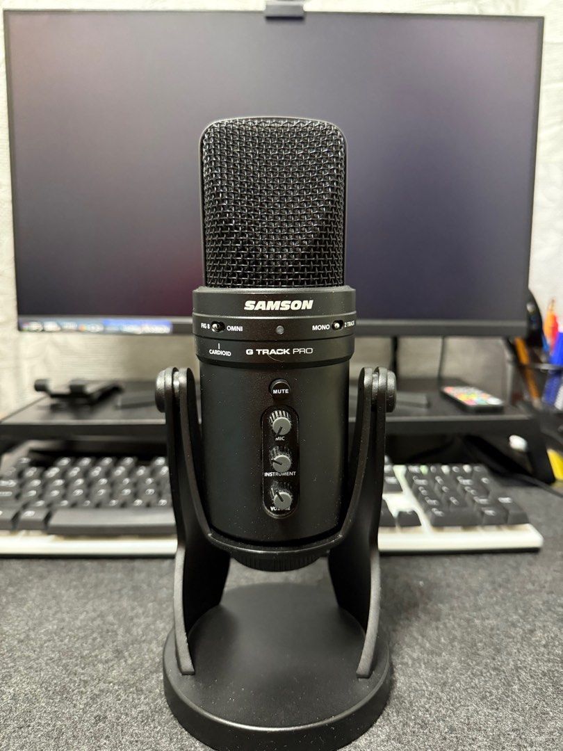 Samson G-Track Pro Condenser Microphone (Category: Microphones) located in Mandaluyong City. Submitted by __chrisss (Listing ID 1410155975, Image 1). Description: .