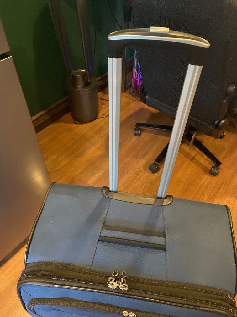 Samsonite StackIt Plus Check In Luggage [RUSH SALE SUPER SALE] (Category: Luggage) located in Manila. Submitted by whitwhatwear (Listing ID 1410075674, Image 3). Description: RFS: Decluttering, moving out. There are flaws in the bag but overall, nothing wrong with the bag itself, wheels work really well. Majorly, there’s just a hole at the bag. And one of the zipper handles are missing. But you can perfectly zip the bag still. Personally bought t