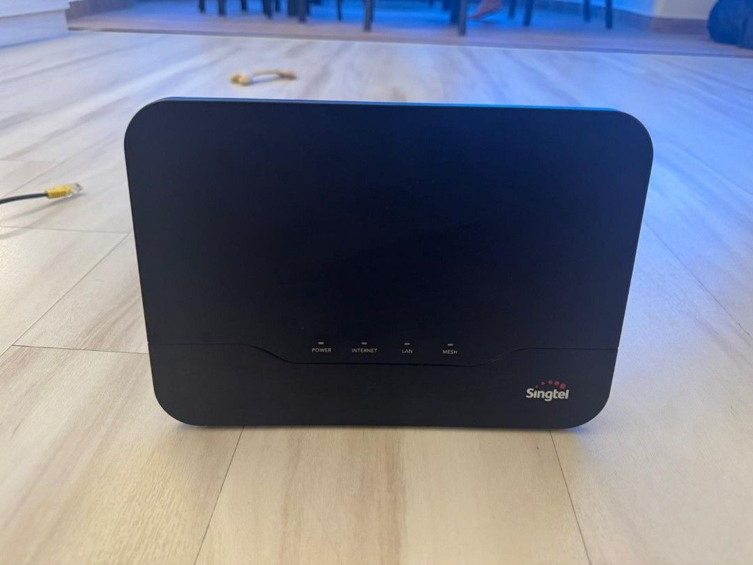Singtel Router &Switch (Category: Networking) located in Singapore. Submitted by ong.remy_5432 (Listing ID 1410130733, Image 2). Description: 1. change another provider and router & switch no more in use. 2. still in working condition.